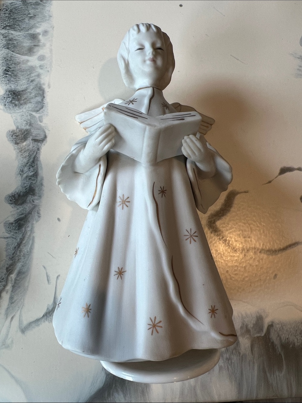 Ceramic Schmid Angel Choir Singer Music Box – Plays “Silent Night”